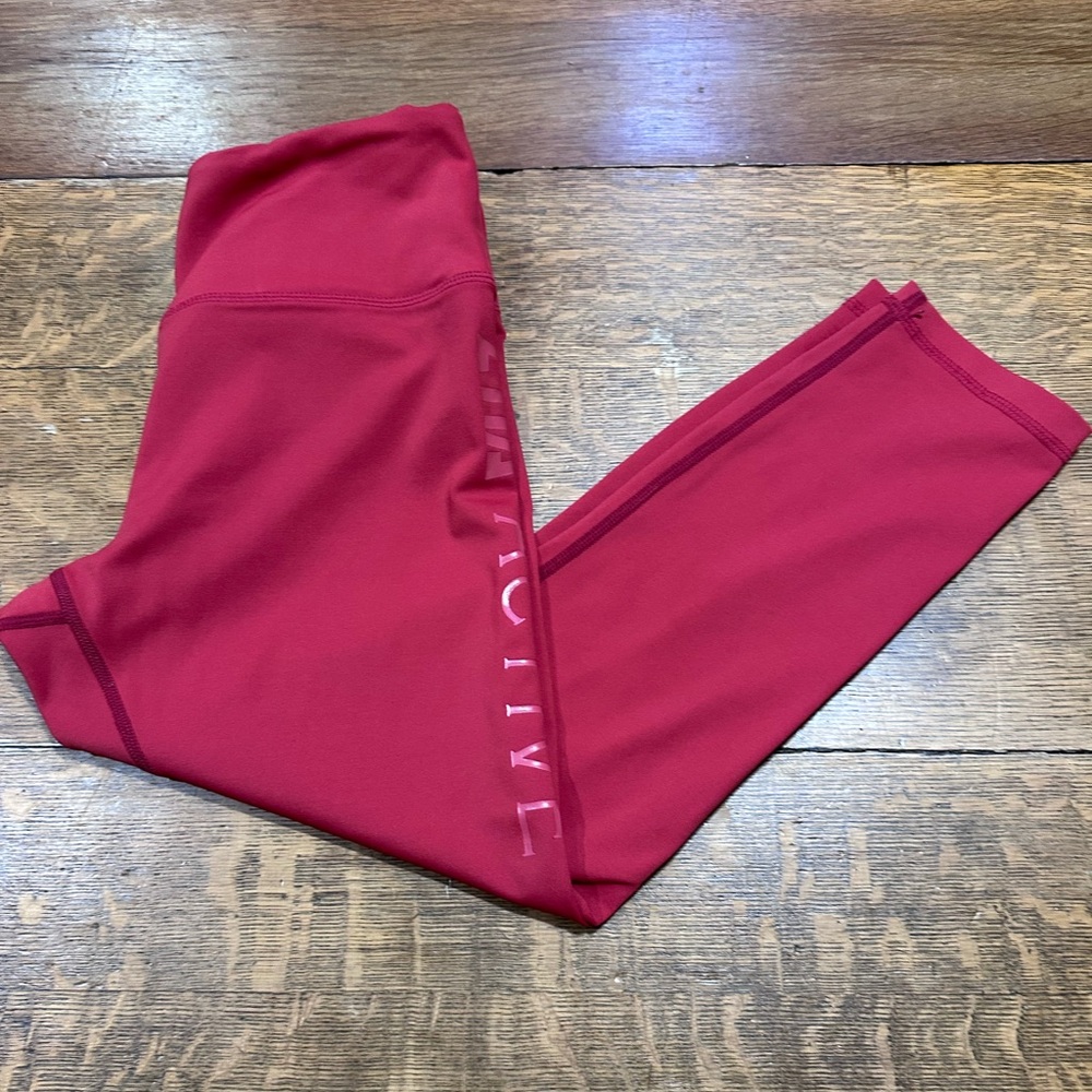 Zyia active sz small red workout legging‎ capri